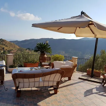 Apartman La Finestra Sulle Eolie Reitano