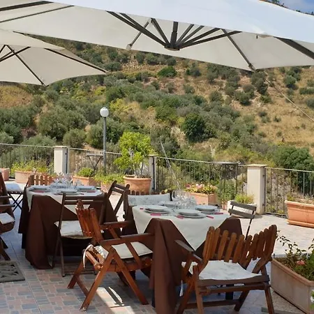 Apartment La Finestra Sulle Eolie Reitano (Messina)