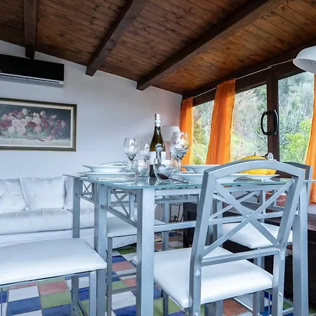 Apartment La Finestra Sulle Eolie