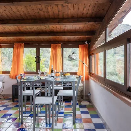 Apartment La Finestra Sulle Eolie