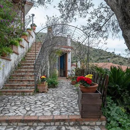 La Finestra Sulle Eolie Apartment Reitano (Messina)
