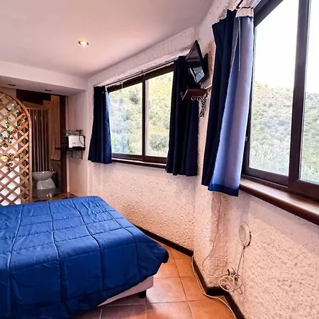 La Finestra Sulle Eolie Apartment *