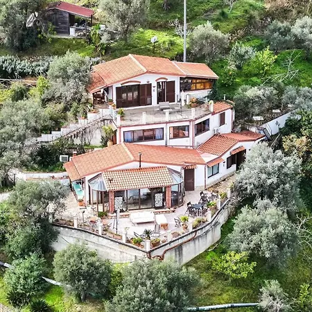 La Finestra Sulle Eolie Apartment Reitano (Messina)